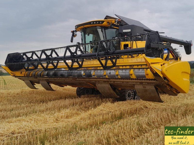 New Holland CR 8.90 Raupe