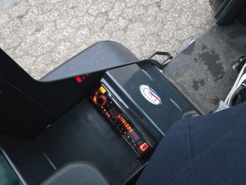 Pitbull X27-45CRT m / kabine