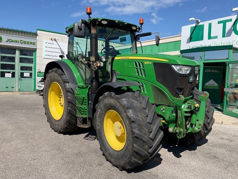 John Deere 6210R