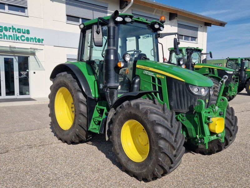John Deere 6120M