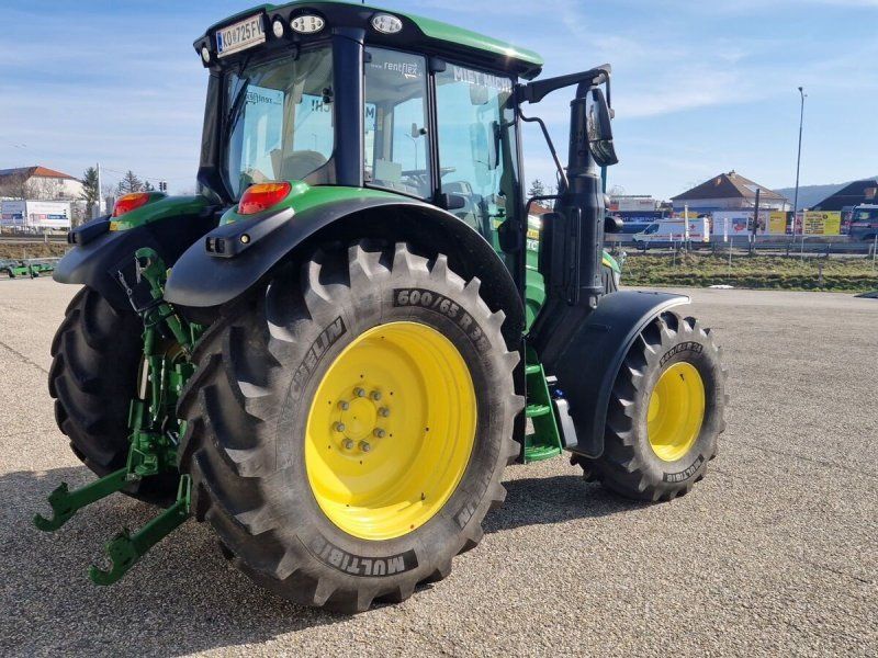 John Deere 6120M