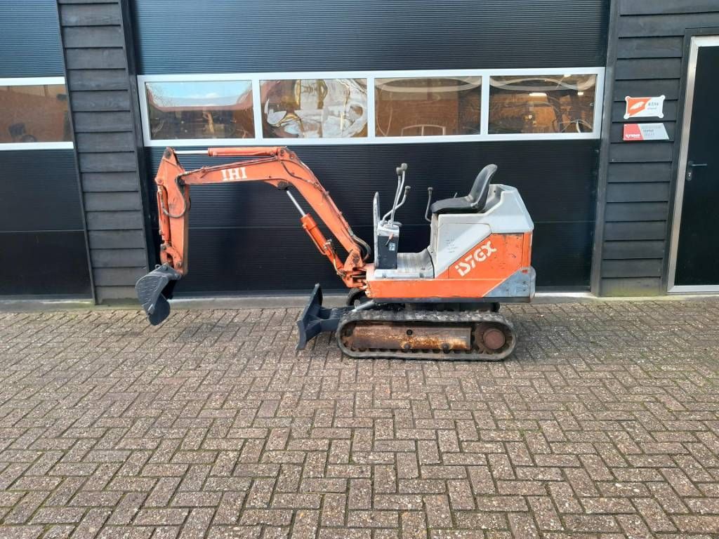 IHI 7 GX minigraver met bak