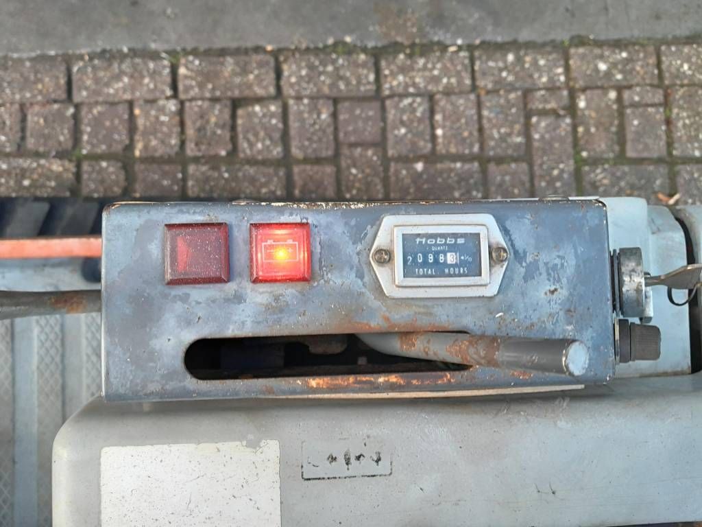 IHI 7 GX minigraver met bak