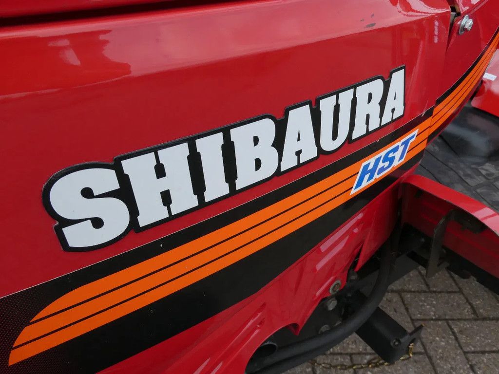 Shibaura SX-24 4wd HST / 01388 Draaiuren / Compleet met frontmaaidek