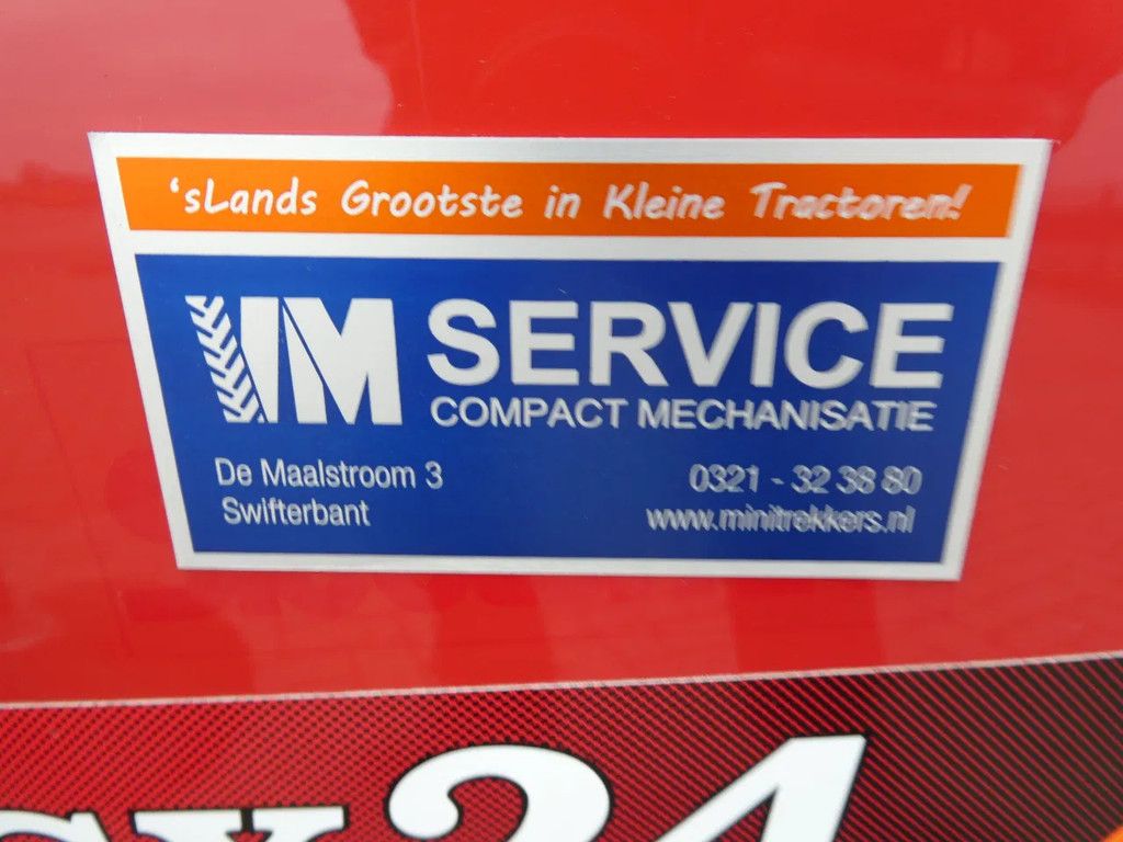 Shibaura SX-24 4wd HST / 01388 Draaiuren / Compleet met frontmaaidek