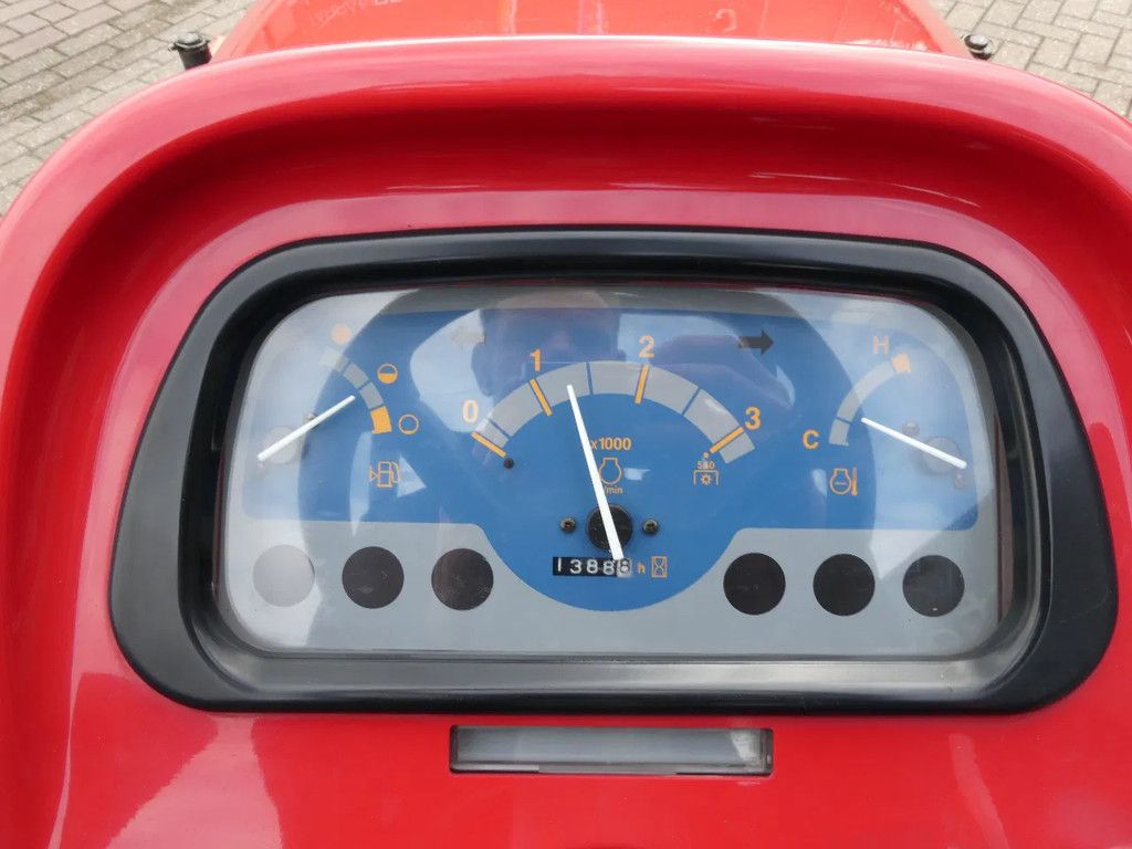 Shibaura SX-24 4wd HST / 01388 Draaiuren / Compleet met frontmaaidek