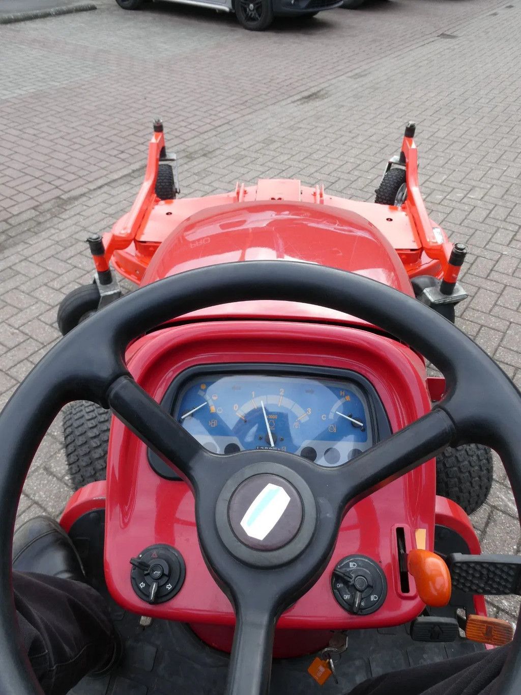 Shibaura SX-24 4wd HST / 01388 Draaiuren / Compleet met frontmaaidek