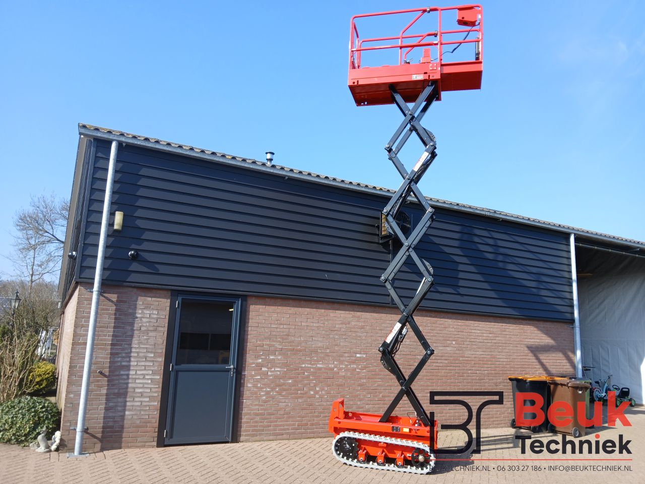 Elektrische Schaarhoogwerker 7.8m – Rups - Compact - Nieuw