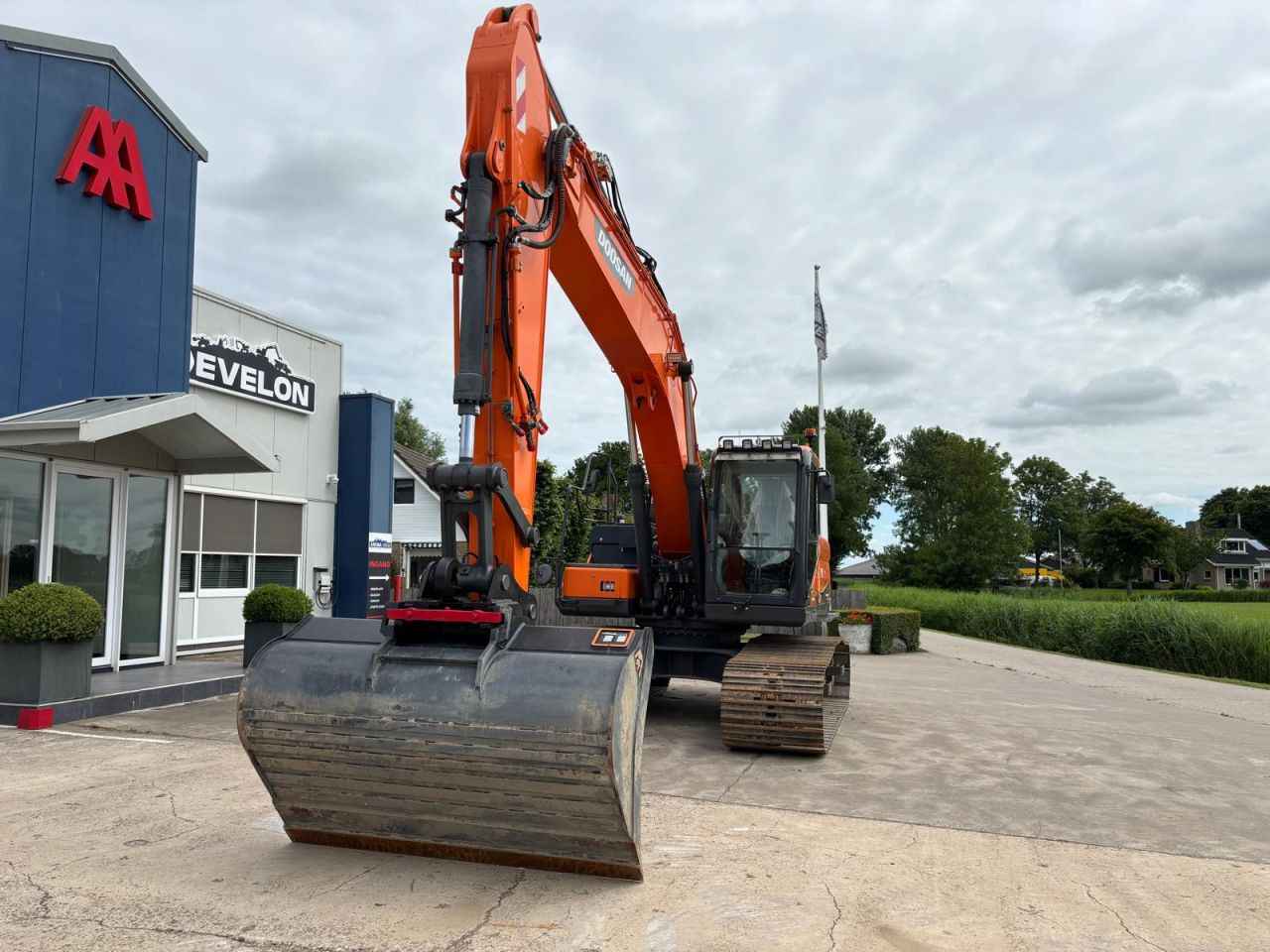 Doosan DX225LC-5