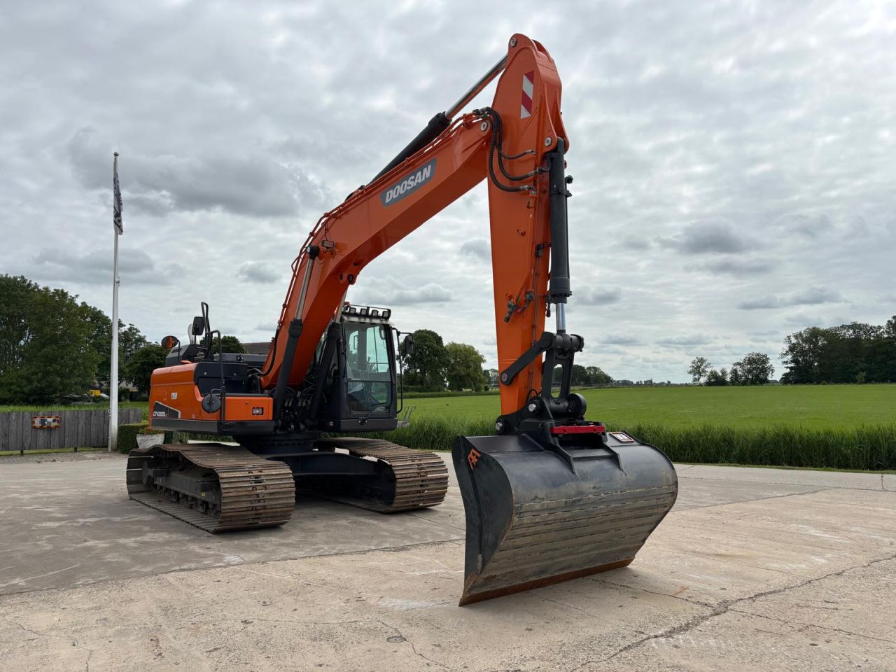 Doosan DX225LC-5