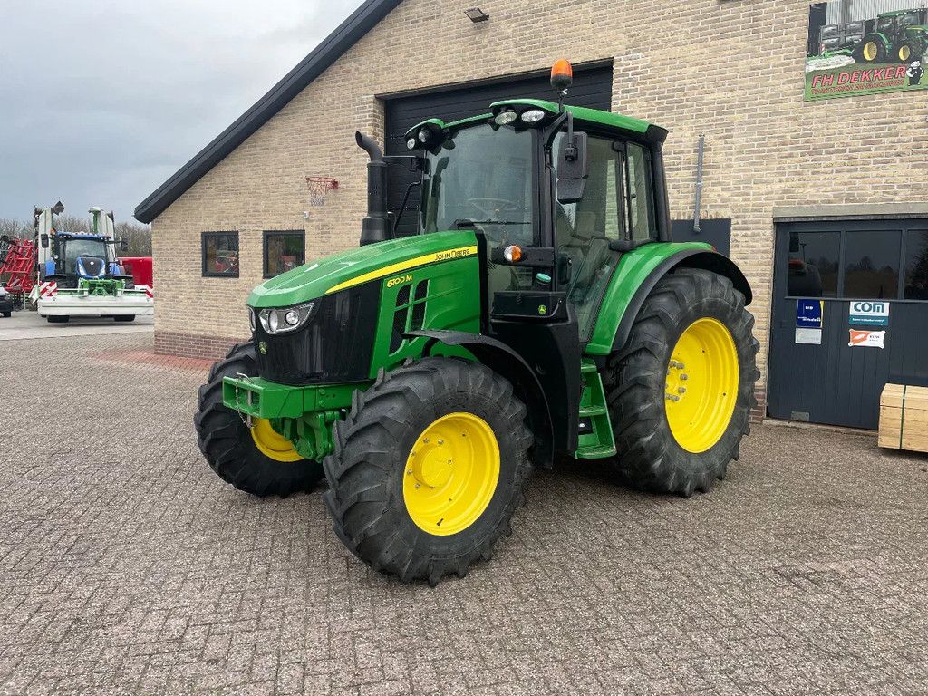 John Deere 6100M
