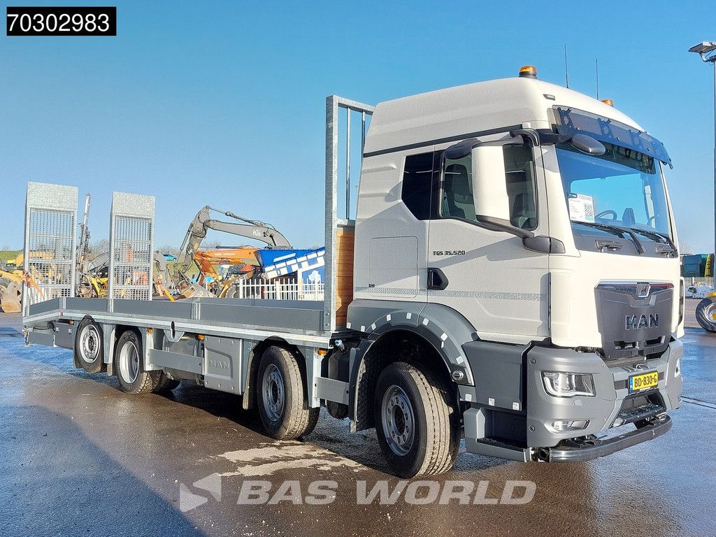 MAN TGS 35.520 8X2 NEW! Oprijwagen Machine transporter Hydraulic ramps Lift+Steering axle