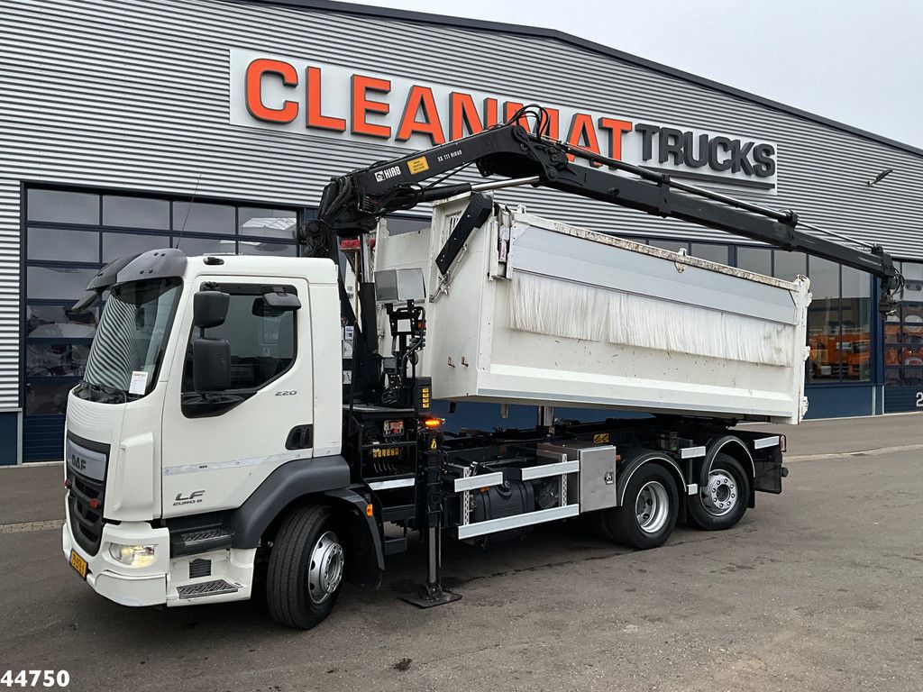 DAF FAN LF 220 Euro 6 Hiab 11 Tonmeter laadkraan Just 166.649 Km!