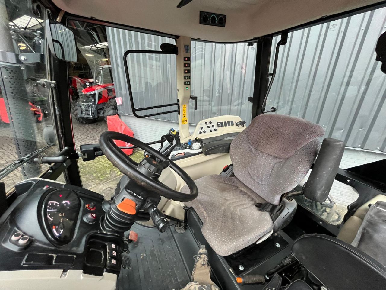 Massey Ferguson 3709 AL Efficient