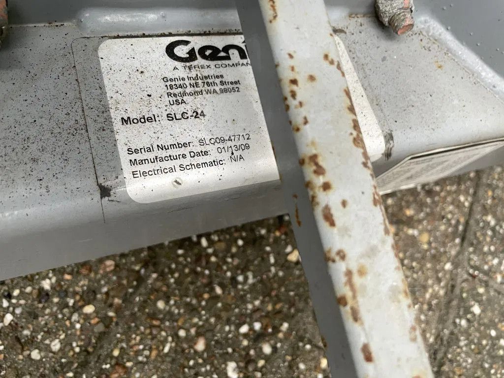 Genie SLC-24 Materiaallift kanaallift