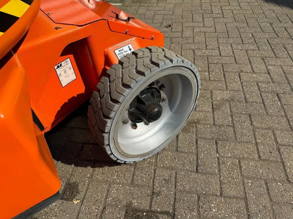 JLG E400AJPN Hoogwerker Knikarmhoogwerker