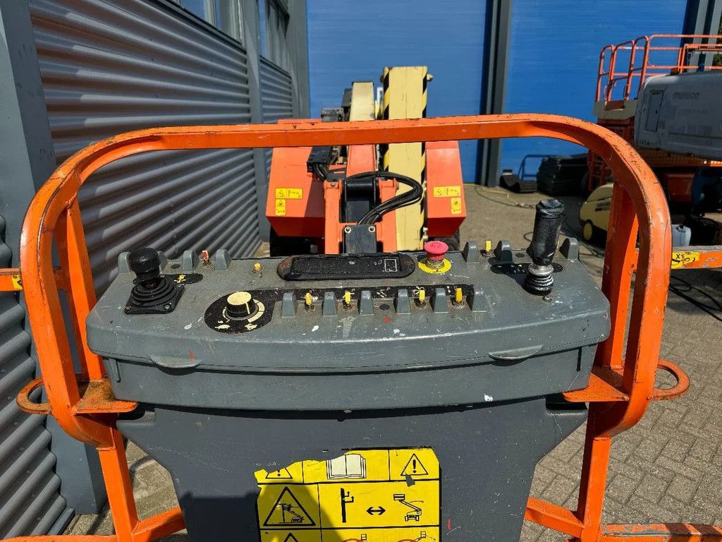 JLG 340AJ Hoogwerker Knikarmhoogwerker