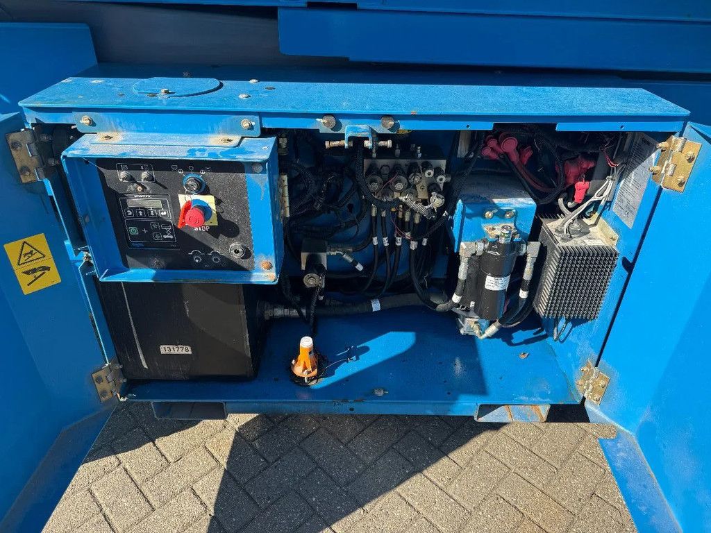 Genie GS2669DC Hoogwerker Schaarhoogwerker