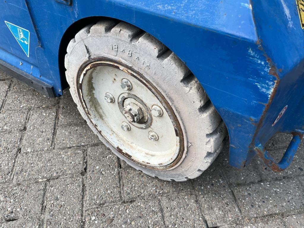 Liftlux PB Lift S171-12E hoogwerker Schaarhoogwerker