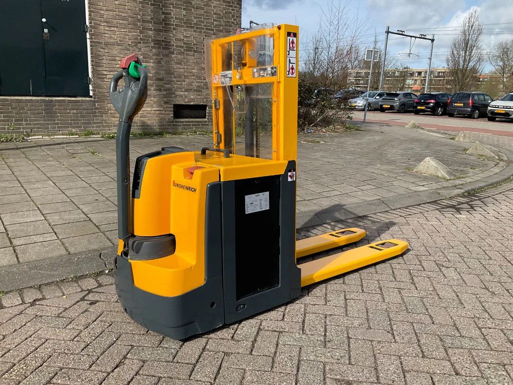 Jungheinrich EJD220 2000KG 2.00METER STAPELAAR / HEFTRUCK