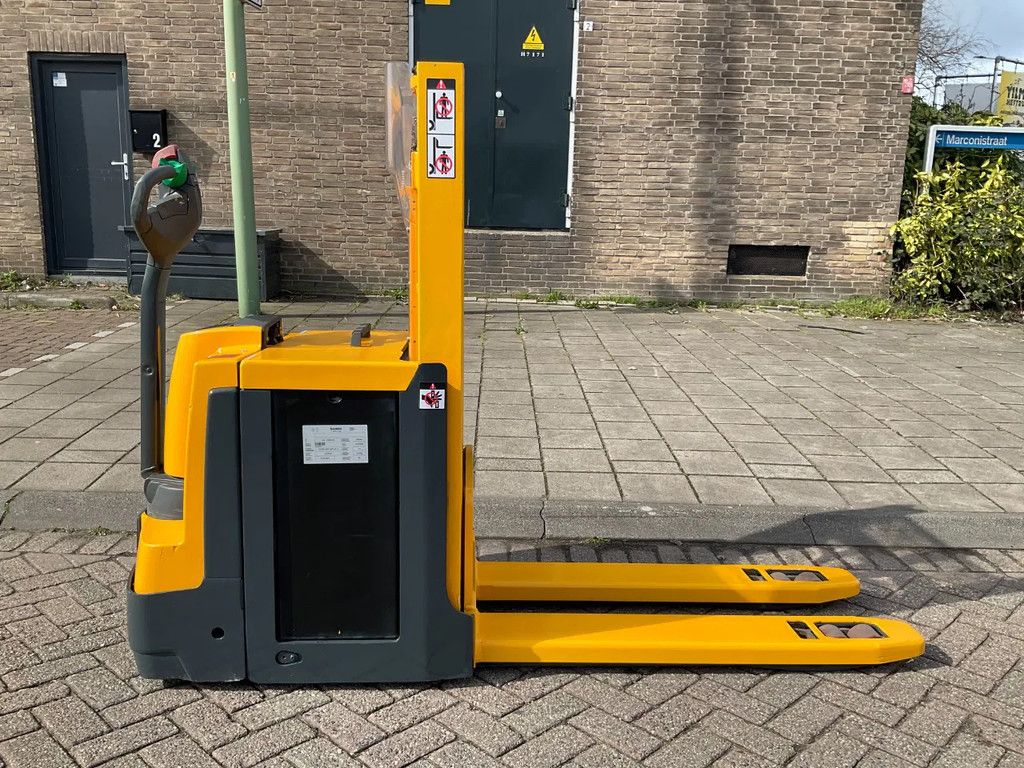 Jungheinrich EJD220 2000KG 2.00METER STAPELAAR / HEFTRUCK