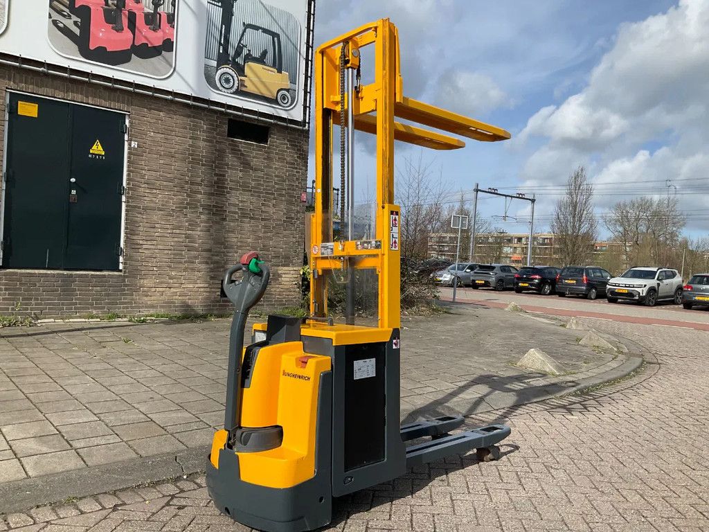 Jungheinrich EJD220 2000KG 2.00METER STAPELAAR / HEFTRUCK
