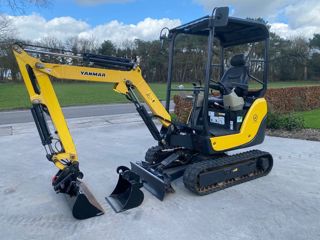 Yanmar sv18 minigraver