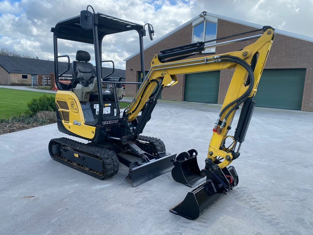 Yanmar sv18 minigraver