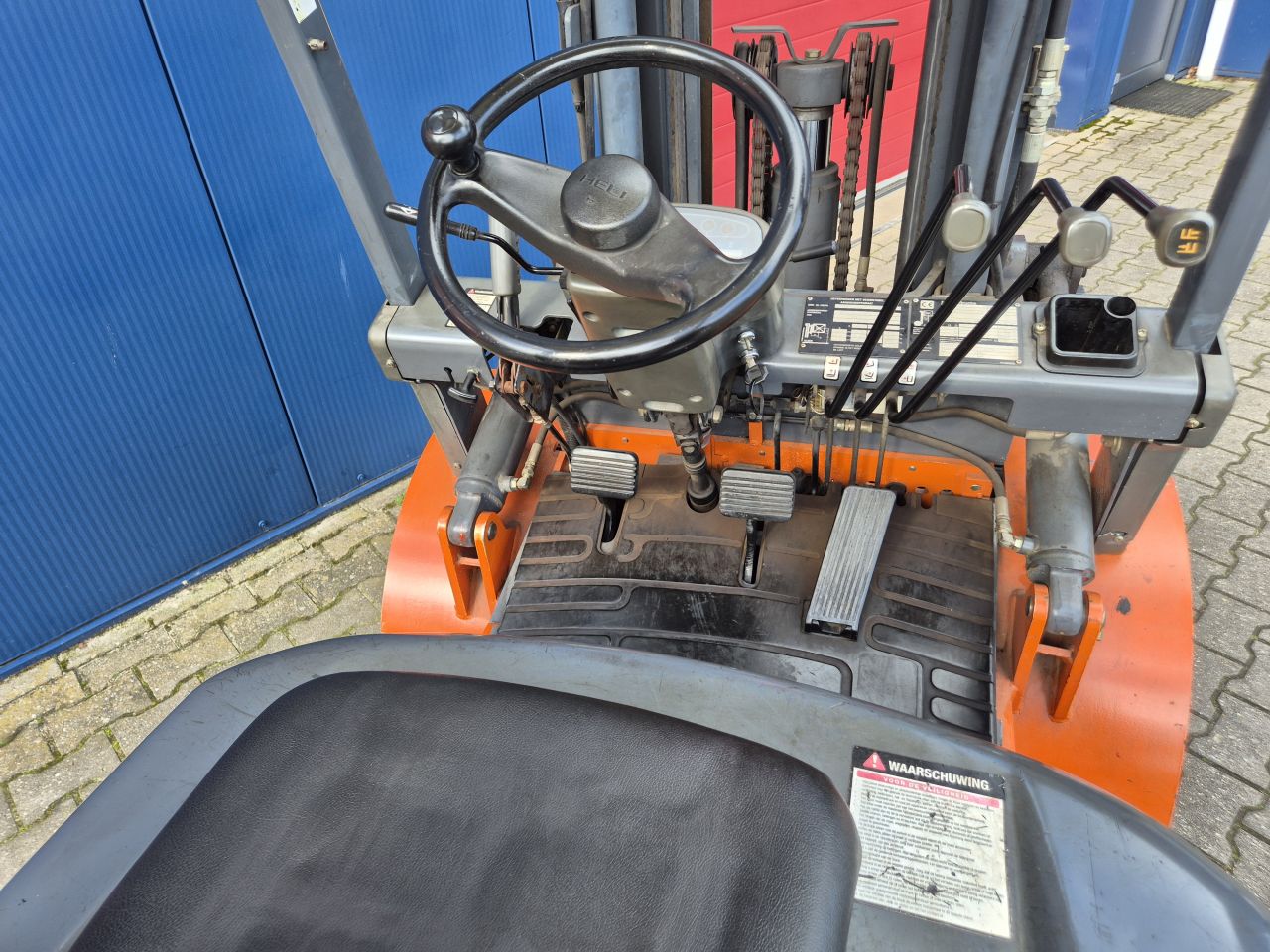 HELI CP30 LPG HEFTRUCK 3 TONS TRIPLOMAST SLECHTS 1600 UUR