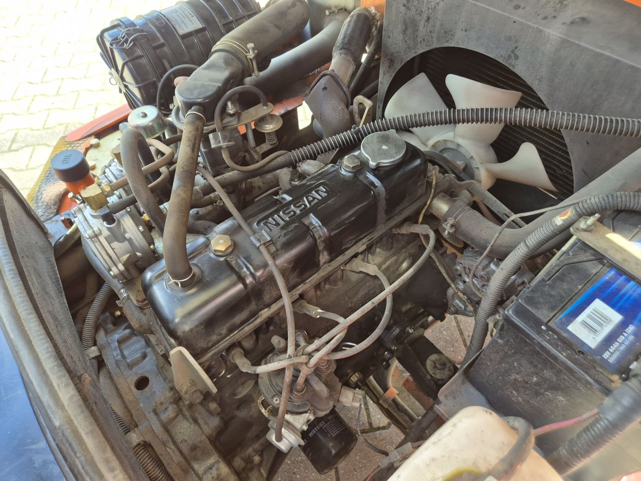 HELI CP30 LPG HEFTRUCK 3 TONS TRIPLOMAST SLECHTS 1600 UUR