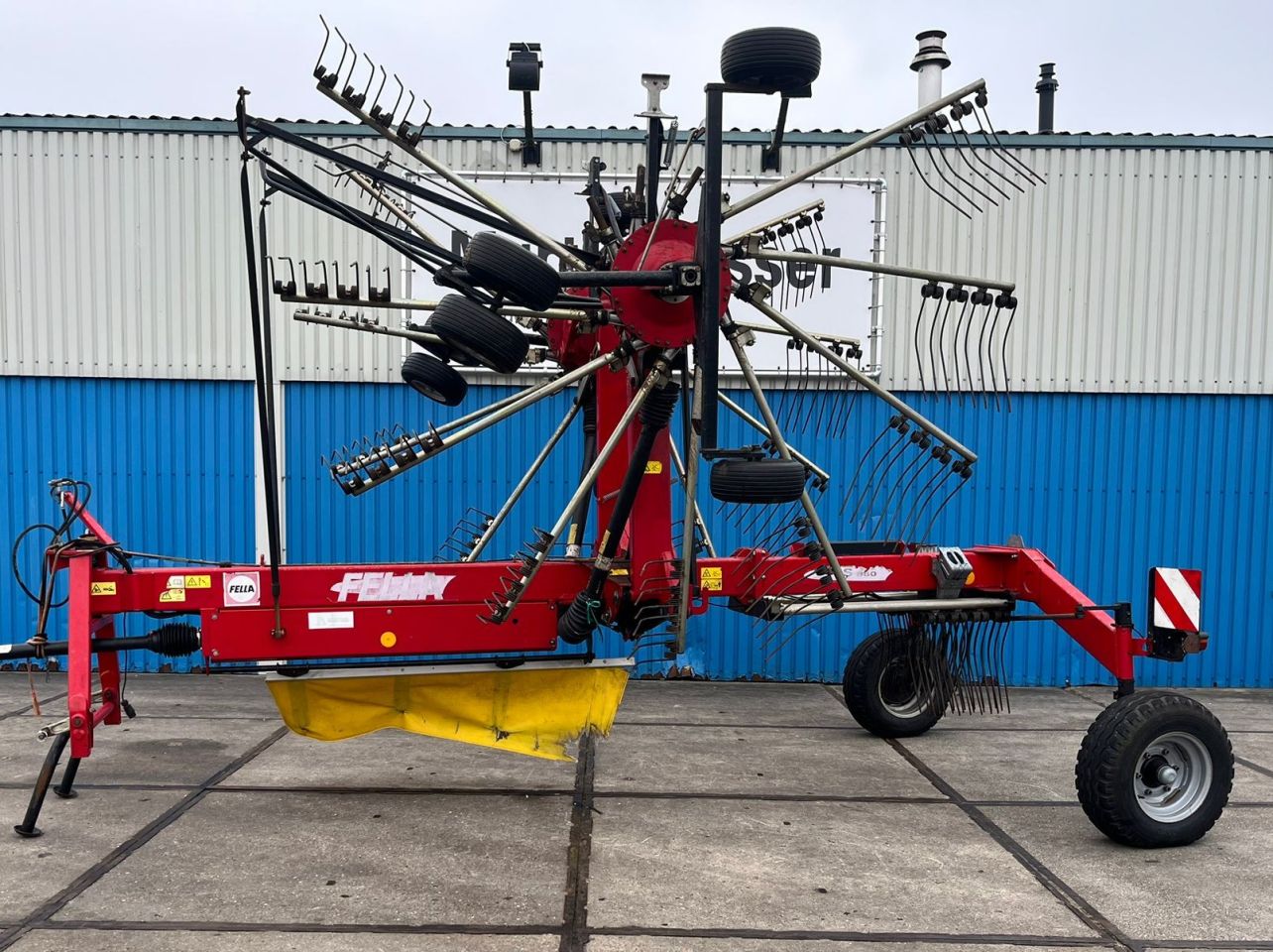 Fella TS 880 zwadhark