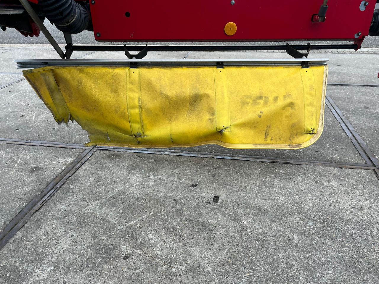 Fella TS 880 zwadhark