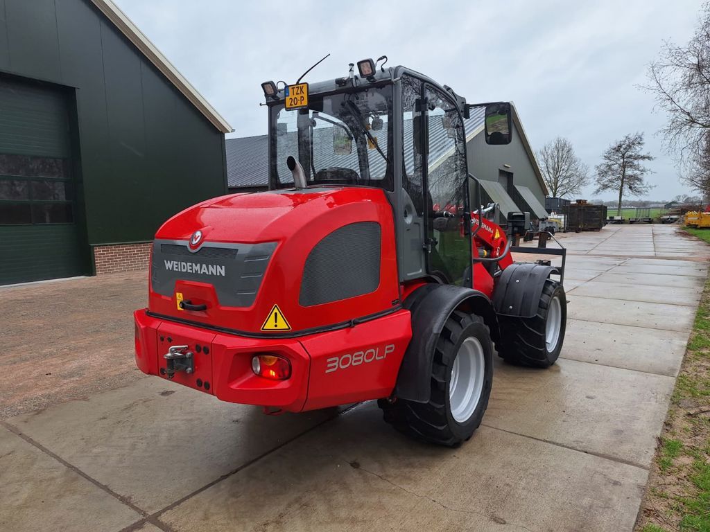 Weidemann 3080LP shovel