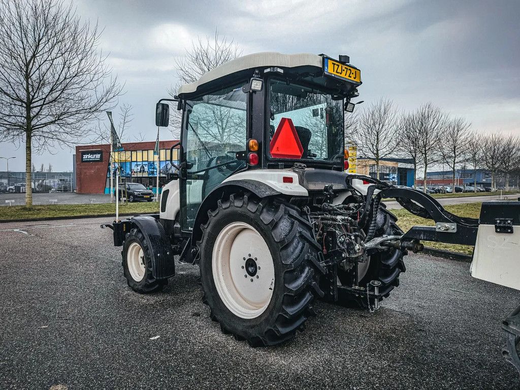 New Holland BOOMER 54D BOOMER 54D - 320 hours