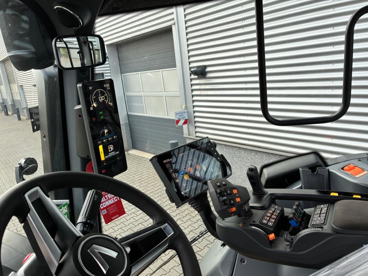 Valtra N175 Direct tractor