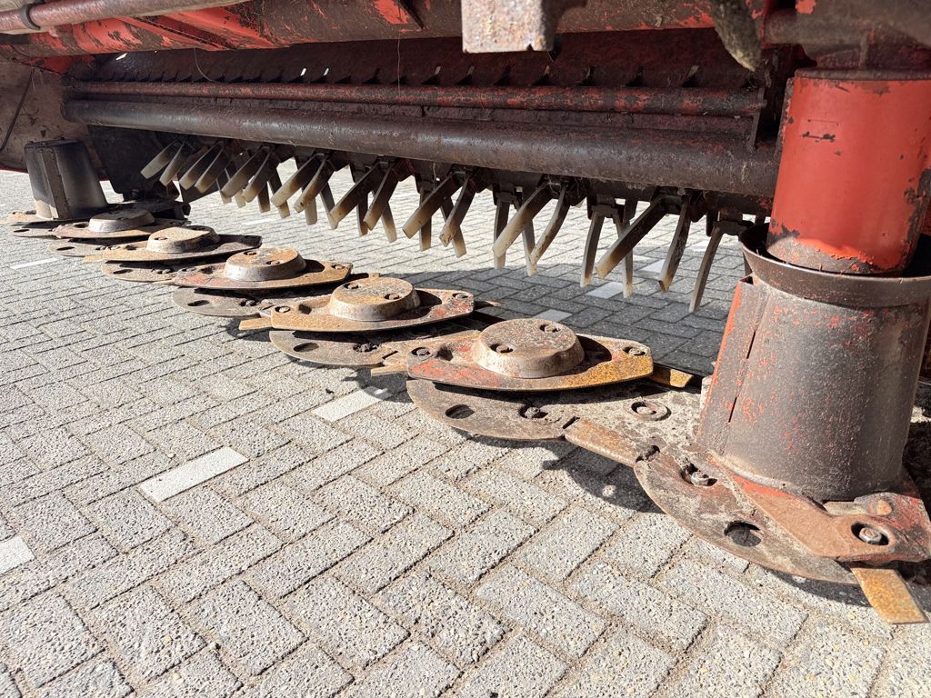 Kuhn FC283 Schijvenmaaier met kneuzer