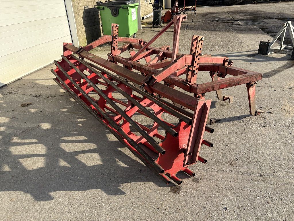 Wifo vastetand cultivator met grote rol