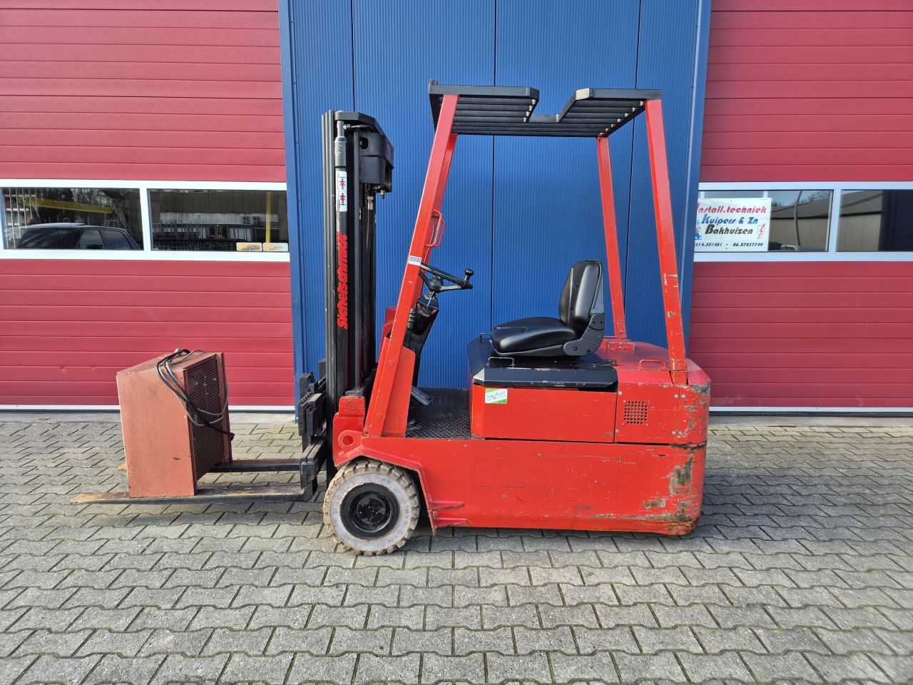 SICHELSCHMIDT M716 HEFTRUCK 1.6 TONS TRIPLOMAST EN FREELIFT