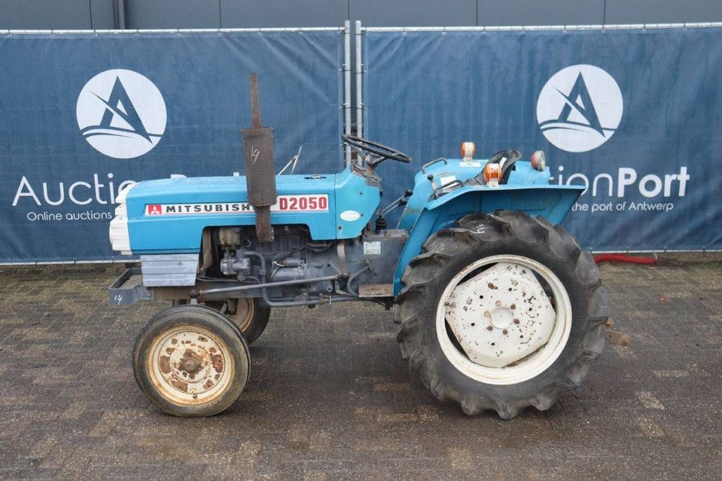 Kleintraktor Mitsubishi D2050 Diesel 20 PS