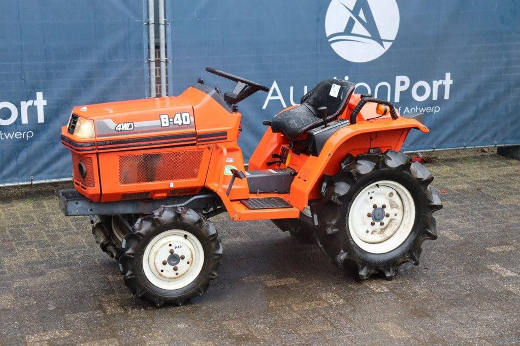 Mini-Traktor Kubota B-40 Diesel 14 PS