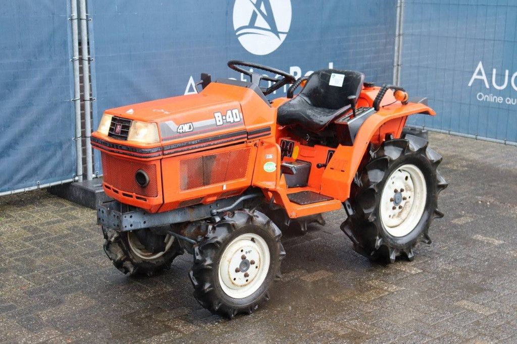 Mini-Traktor Kubota B-40 Diesel 14 PS