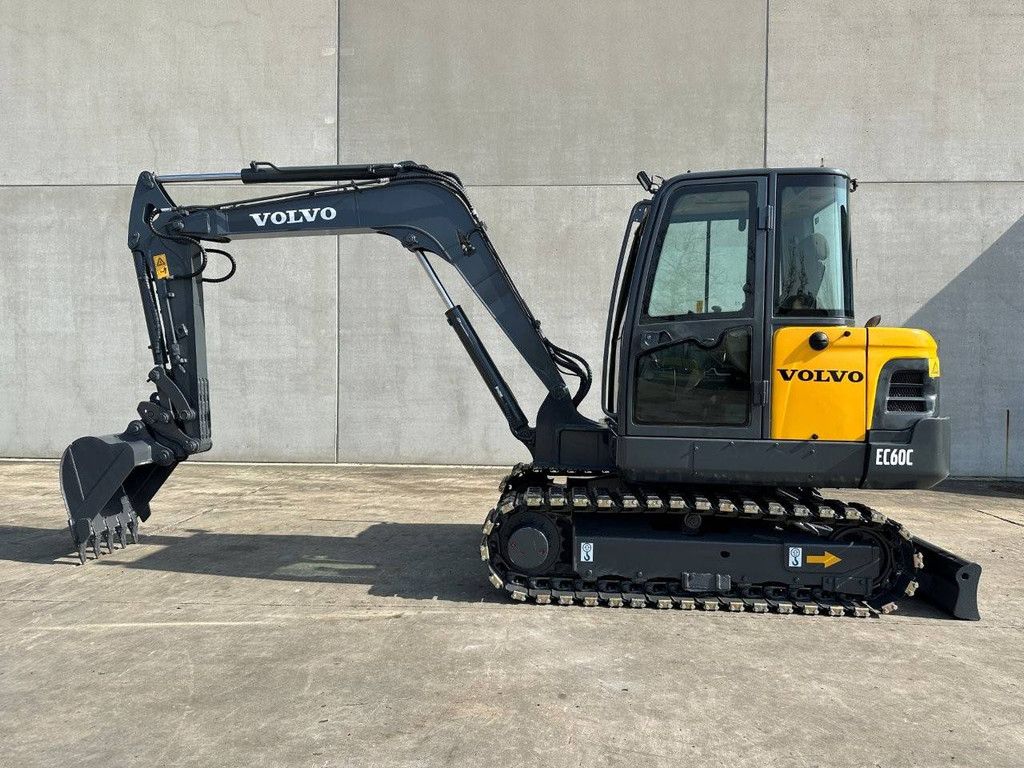 Midi excavator Volvo EC60C Diesel 2011