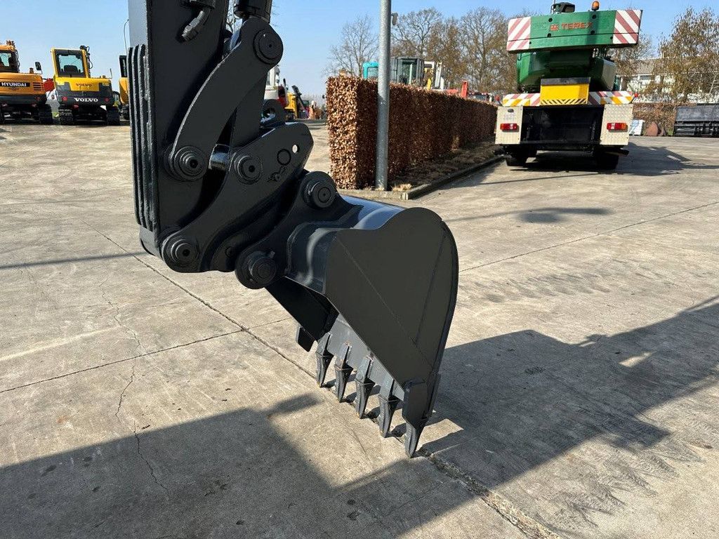 Midi excavator Volvo EC60C Diesel 2011