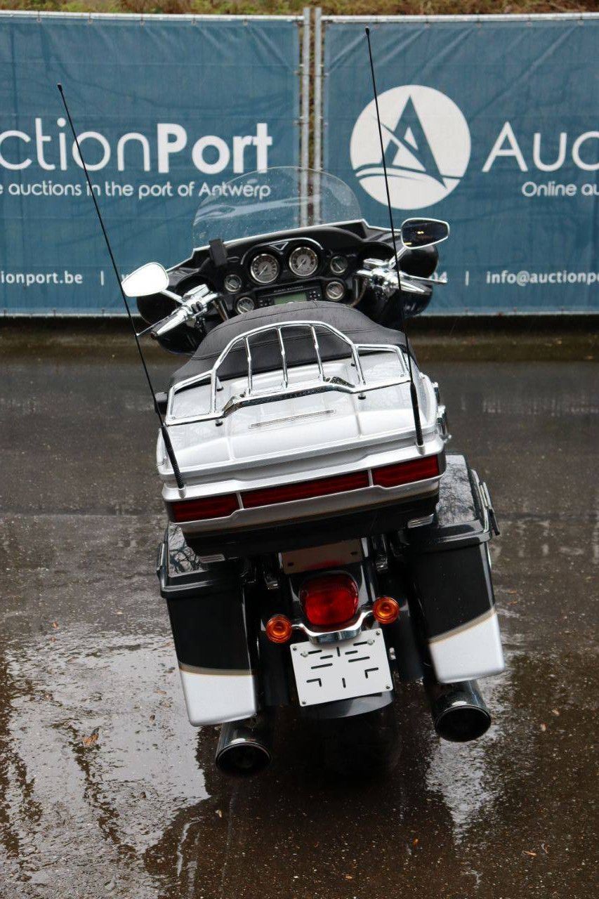 Motorrad Harley-Davidson Ultra Classic CVO Benzin 2013 (Margin)