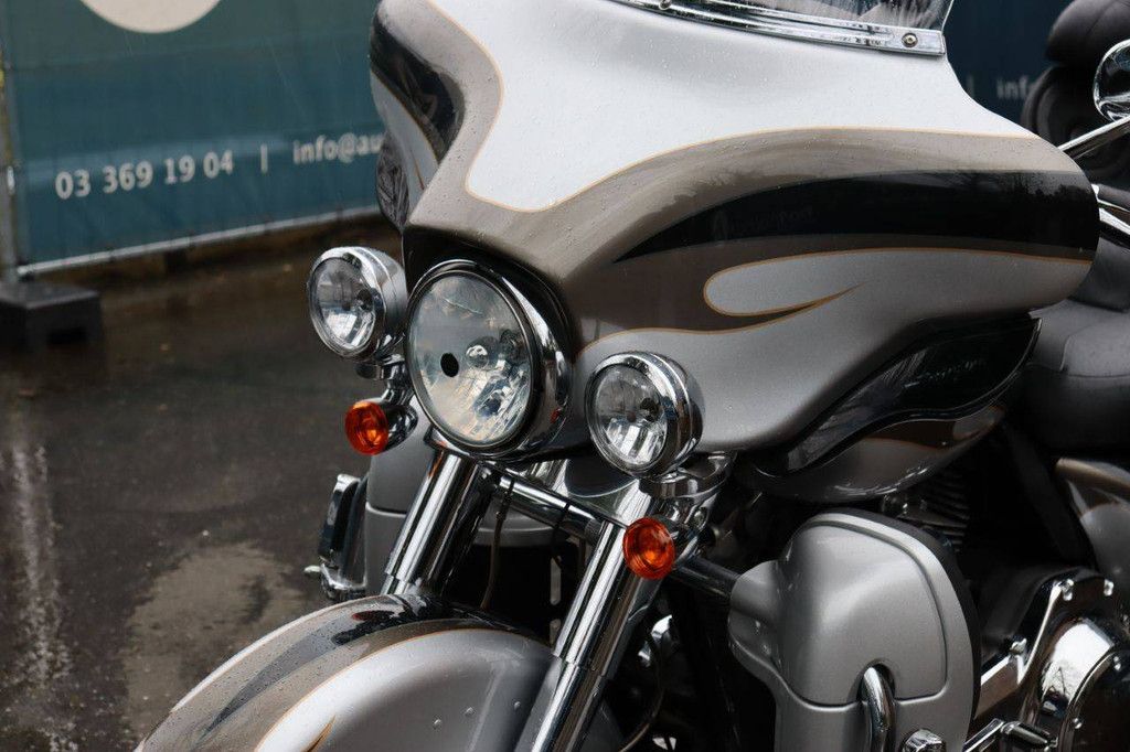 Motorrad Harley-Davidson Ultra Classic CVO Benzin 2013 (Margin)