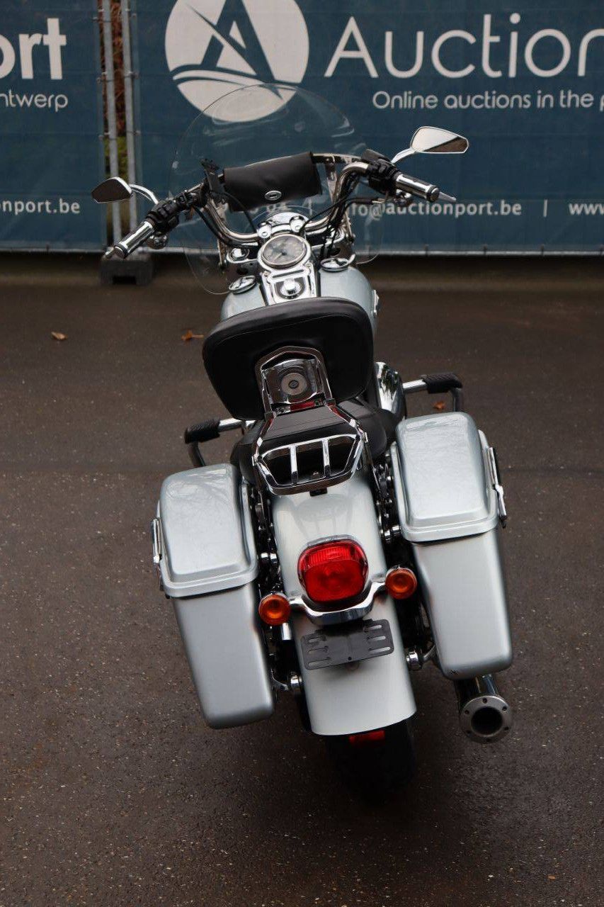 Motorcycle Harley Davidson Dyna Switchback Petrol 2011