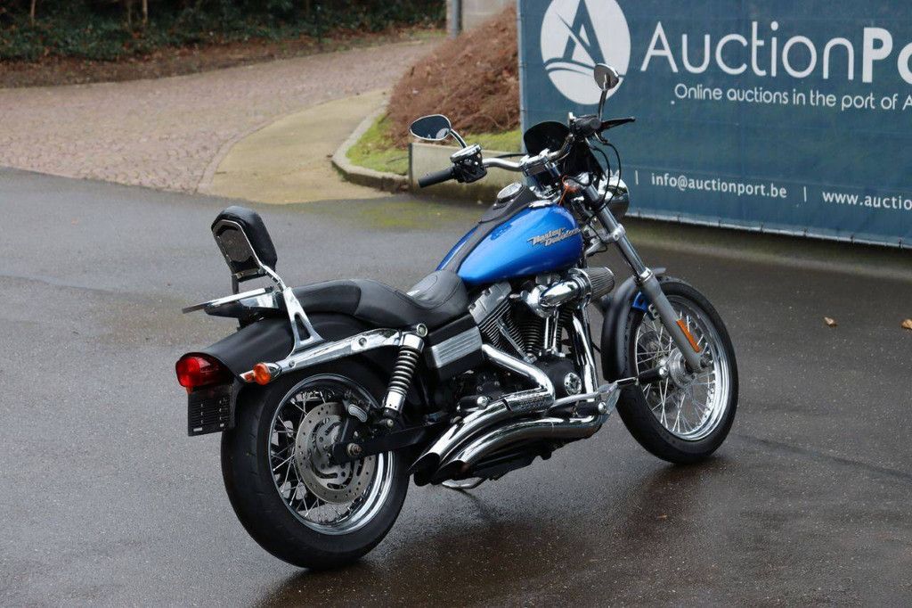 Harley Davidson Dyna Street BOB Gasoline Motorcycle 2007