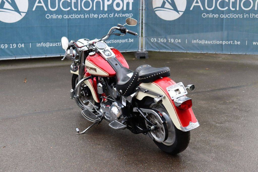 Motorrad Harley Davidson Fat Boy Benzin 2005