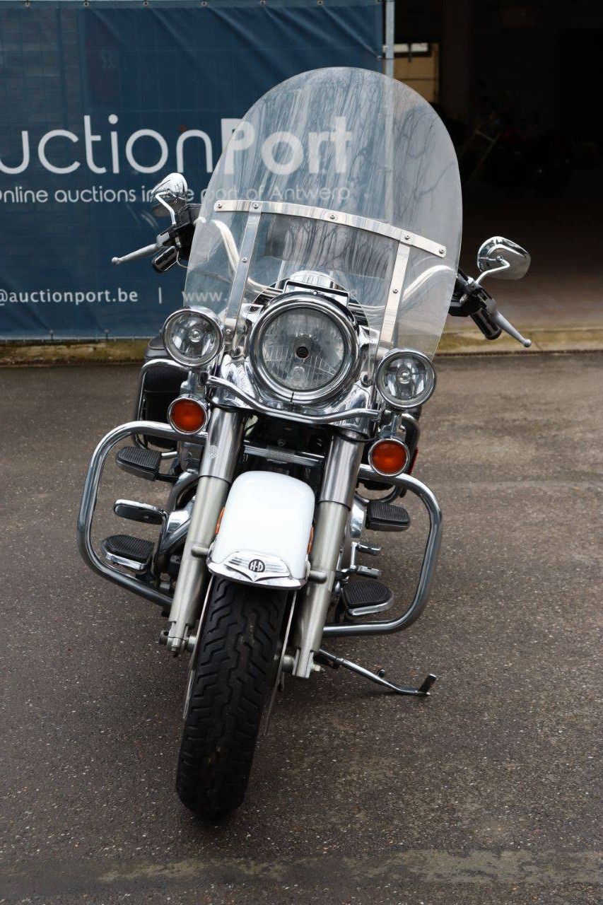 Motorrad Harley Davidson Road King Classic Benzin 2007