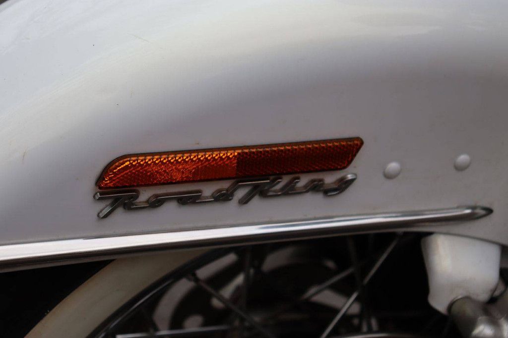 Motorrad Harley Davidson Road King Classic Benzin 2007